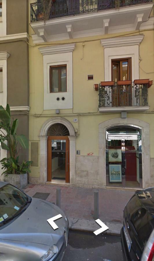 Melo Accommodations Apartment Abbrescia Bari Eksteriør billede